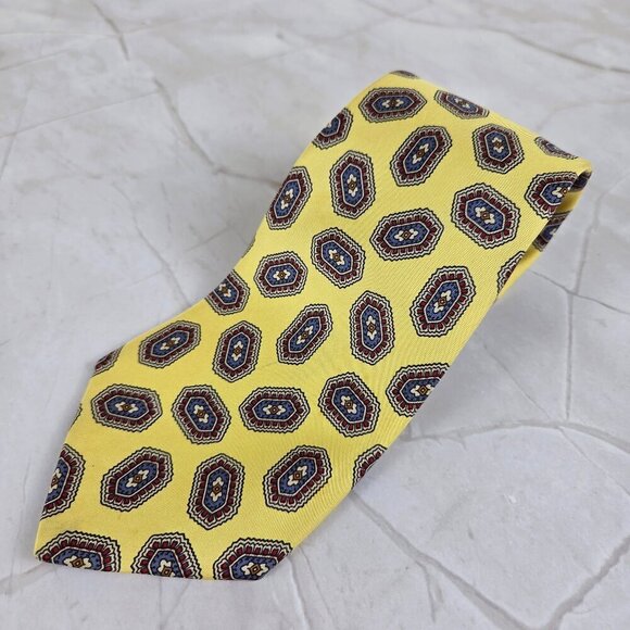 Liberty of London 100% Silk Men's Tie Yellow w/ Red Blue Repeating Pattern - Picture 1 of 6